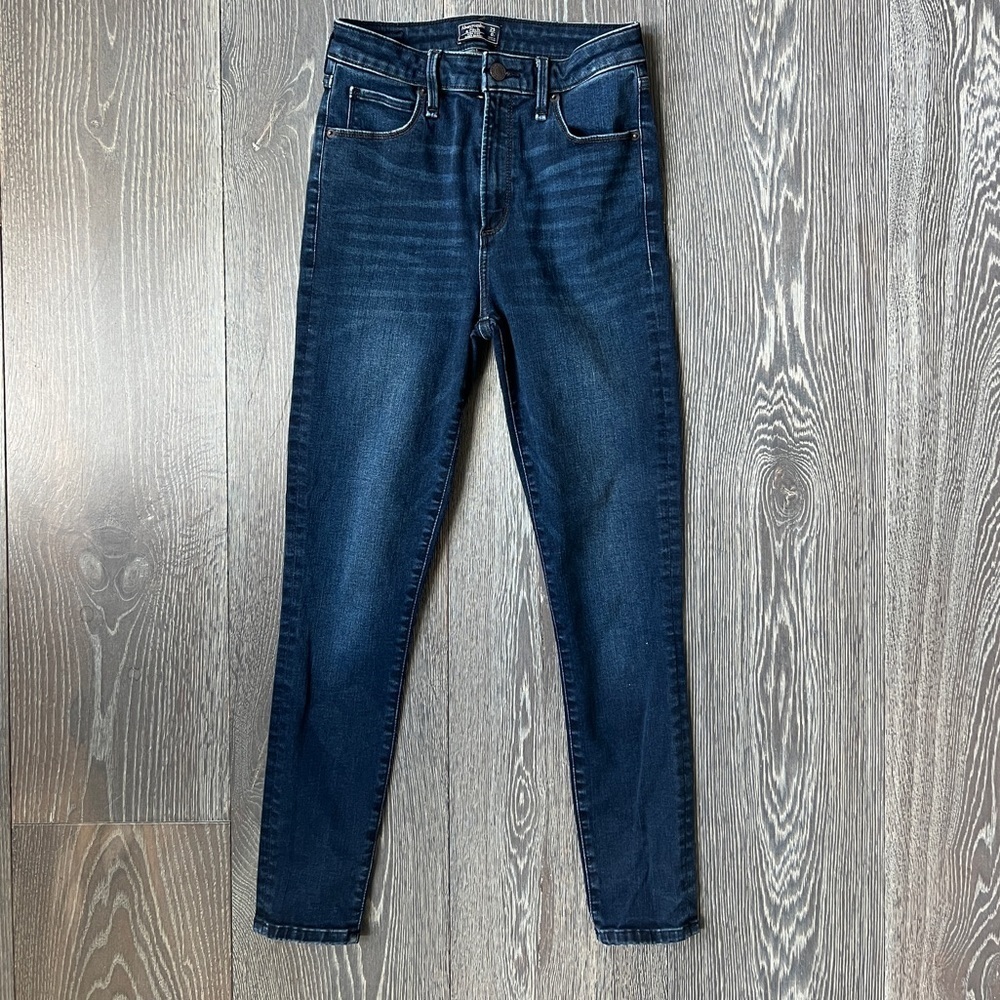 Abercrombie and Fitch curve love high-rise super skinny jeans dark wash size 25